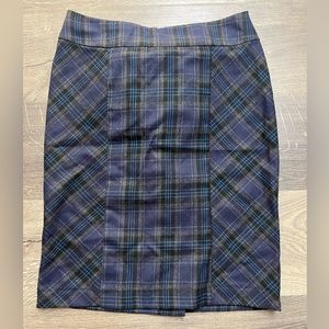 Plaid skirt size 6